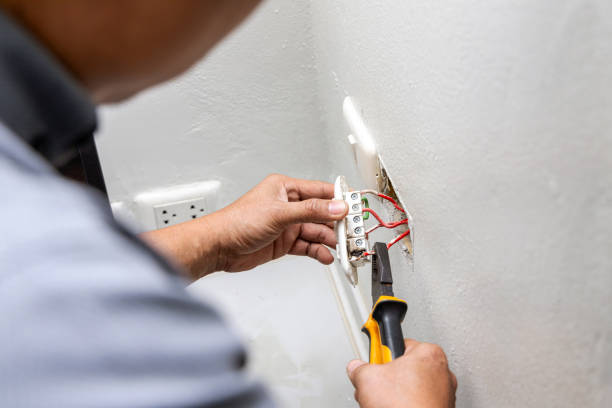 Best Commercial Electrician Services  in Sanborn, IA
